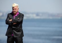 Lyons shock: ‘News Corp phone hacking targeted my calls’