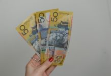 Fake $50s flooding Geelong retailers