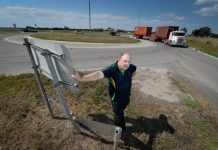 VicRoad ignoring dangerous potholes, says Ansett