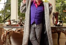 Mayor Dazza comes out of the closet