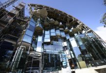 Wonder dome rising above Johnstone Park