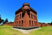 Pollies brawl over Queenscliff fort’s future