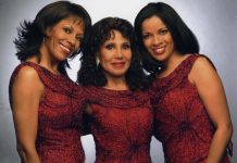 Dee Dee’s still got that Crystals shine