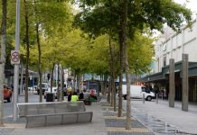 Calls for help in Geelong mall down ‘substantially’, say police