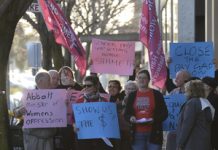 Unionists maintain fair pay rage