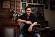 Adam Harvey brings relaxed bar vibe to live shows