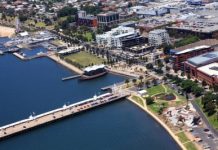 ‘Acquire’ call on Deakin’s convention centre site