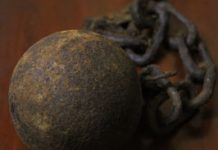 Ball-and-chain link with great escape