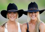 Cowgirls_162177_03.jpg