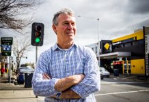 Harwood flags run at new Geelong council