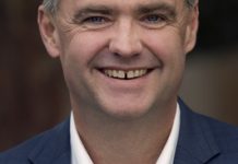 Leader soars to new plane