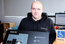 Braille signs business joins the dots