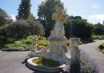 Fountain_225260_02.JPG