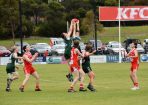 footy_330804_01.JPG