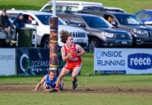 Eagles rock in top spot