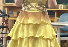 Tribute to two country greats