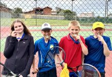 Grove goes four from four