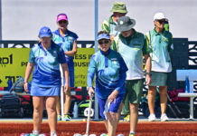 Grovers win close one