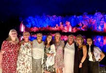 Guests lit up by the brilliance of Illumina