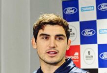 Geelong hangs on for thrilling Easter Monday win