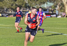 Roos prevail over Panthers