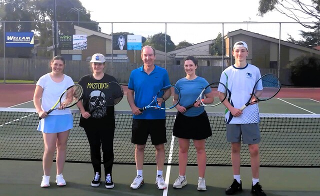 tennis_503892_01