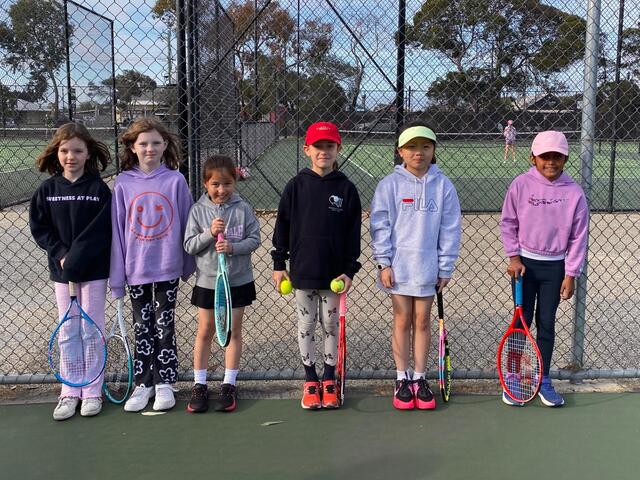 tennis_512389_01