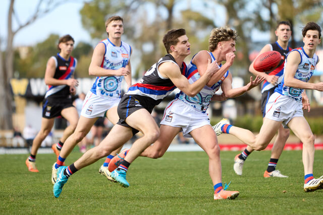 CoaWesOakB_486900_12