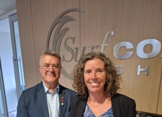 Stapleton takes back mayor seat