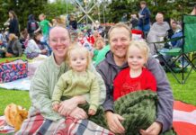 Huge crowd for carols