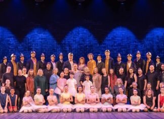 Billy Elliot sweeps awards night