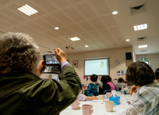 Seniors at-risk of AI spam and online scam