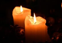 Enjoy some Carols by Candlelight