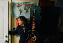 Troubadour brings new album to town