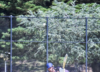 Magpies swoop on 3rd straight title