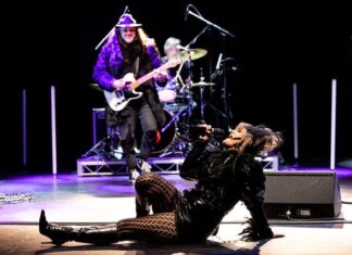 Retelling the story of a rockstar