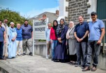 Mosque opens to community