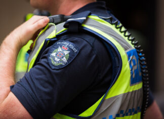 Teen stabbed in Geelong